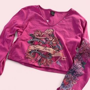 Urban Outfitters Y2K style Love Pink Graphic V-Neck Long Sleeve Top (with tag)